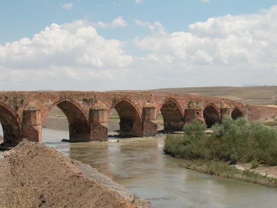 DSCN2011  - Pont XIII e siècle